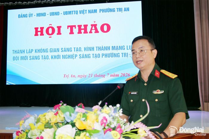 Phó Giám đốc Viettel Đồng Nai Đặng Văn Nhiên trình bày tham luận tại hội thảo. Ảnh: Hải Quân