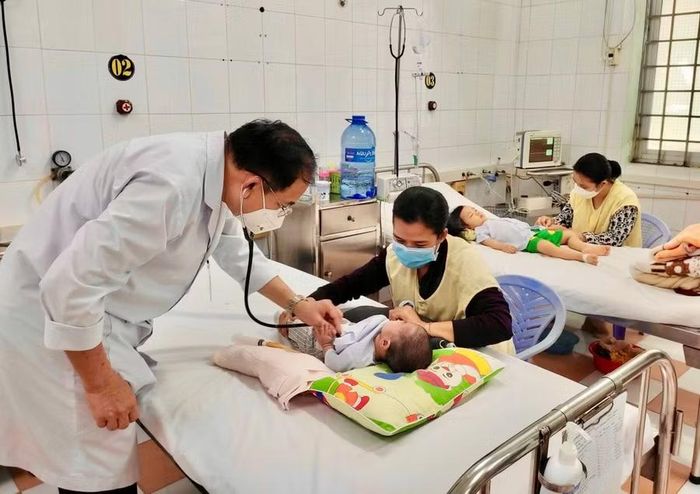 Đối tượng tham gia là trẻ em có hoàn cảnh khó khăn mắc các dị tật bẩm sinh như sứt môi, hở hàm ếch, dị tật, khiếm khuyết tai và các dị tật bẩm sinh khác thuộc chuyên ngành răng hàm mặt, tai mũi họng Ảnh: Thảo Khuy