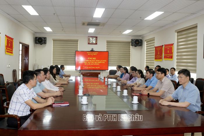 Quang cảnh lễ phát động.
