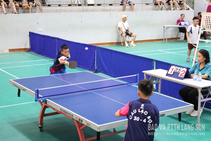Vận động viên tham gia thi đấu Giải bóng bàn, cầu lông thiếu niên, nhi đồng tỉnh năm 2026