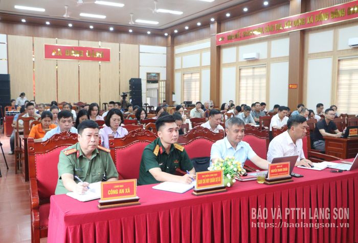 Các đại biểu dự hội nghị