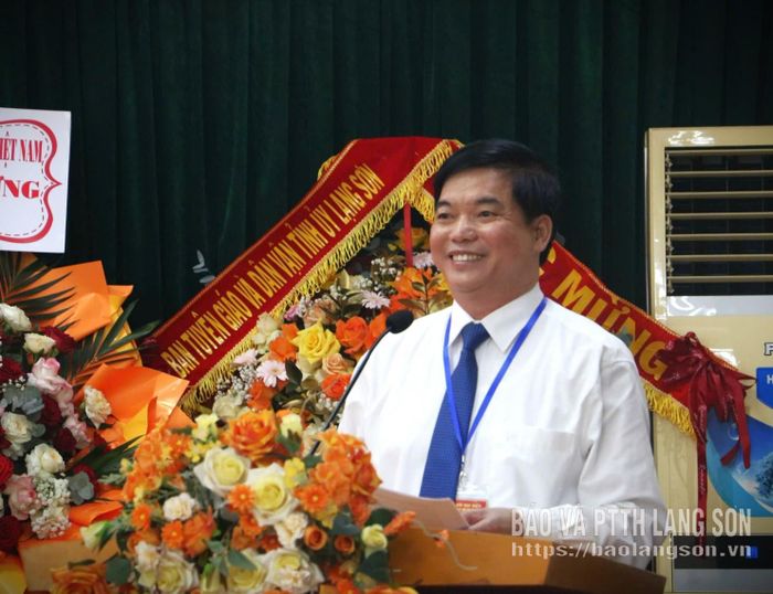 Ông Nông Lương Chấn, Chủ tịch Hội Người cao tuổi tỉnh nhiệm kỳ 2026 - 2031 phát biểu tại đại hội