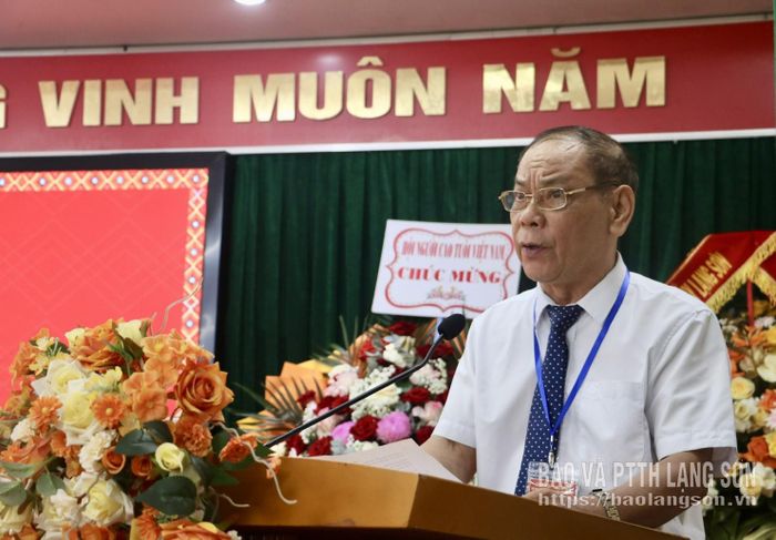 Đại biểu tham luận tại đại hội