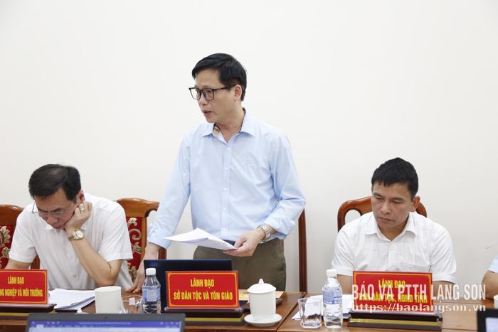 Lãnh đạo Sở Dân tộc và Tôn giáo phát biểu tại buổi làm việc