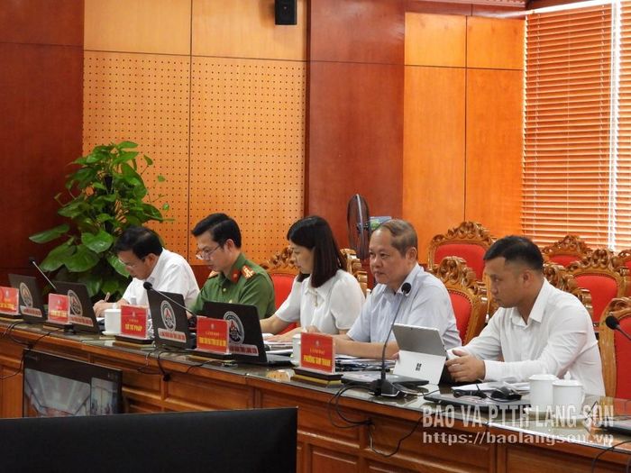 Đại diện các sở, ngành và UBND phường Tam Thanh tham dự cuộc họp