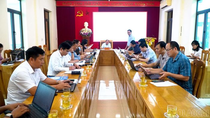 Quang cảnh buổi làm việc.