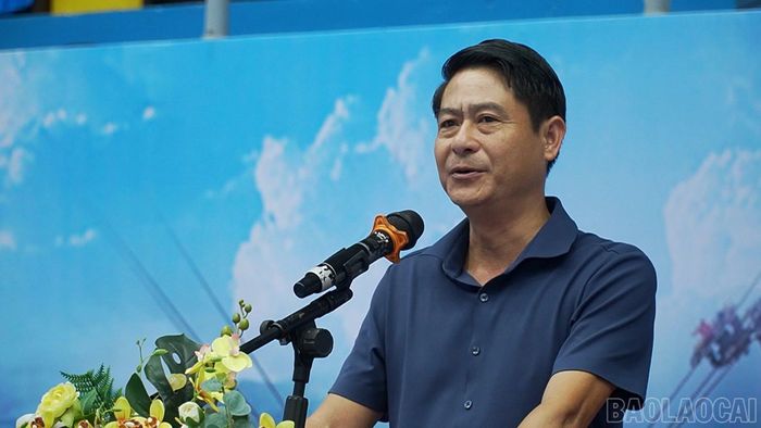Ông Nguyễn Thái Hòa - Phó Giám đốc Sở Văn hóa, Thể thao và Du lịch tỉnh Lào Cai, Trưởng Ban tổ chức giải phát biểu khai mạc.