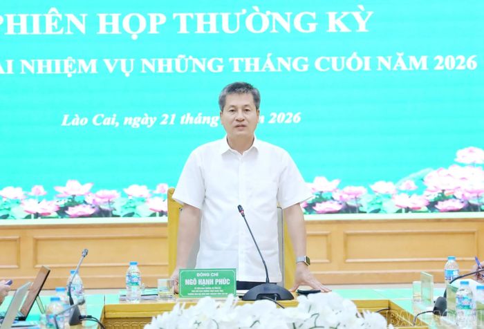 Đồng chí Ngô Hạnh Phúc - Phó Chủ tịch Thường trực UBND tỉnh, Trưởng Ban Đại diện Hội đồng quản trị Ngân hàng chính sách xã hội tỉnh kết luận chỉ đạo nhiệm vụ từ nay đến cuối năm.