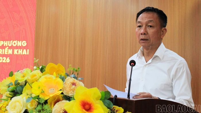 Đồng chí Vũ Quỳnh Khánh - Ủy viên Ban Thường vụ Tỉnh ủy, Phó Chủ tịch Thường trực HĐND tỉnh phát biểu chỉ đạo tại hội nghị.