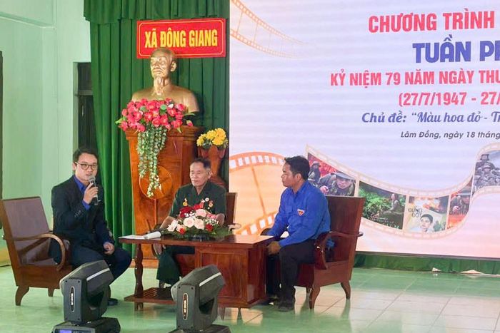 Giao lưu cùng cựu chiến binh và nhân chứng lịch sử trong Lễ khai mạc Tuần phim