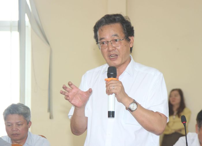 Ông Đặng Văn Cường,Tổng Giám đốc, Trưởng ban Chỉ huy phòng thủ dân sự Công ty thủy điện Đa Nhim – Hàm Thuận – Đa Mi phát biểu tại hội nghị