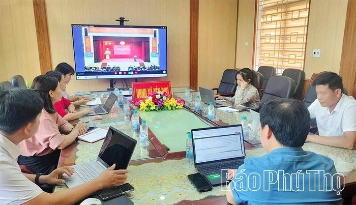 100% lãnh đạo Thường trực Đảng ủy và các cơ quan tham mưu, giúp việc Đảng ủy được trang bị chứng thư số để xử lý công việc; 100% văn bản đi, đến được xử lý hoàn toàn trên môi trường mạng.
