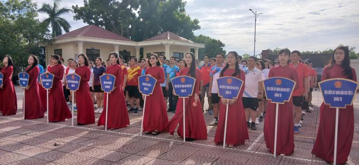 Quang cảnh lễ khai mạc hội thao - Ảnh: H.Đ