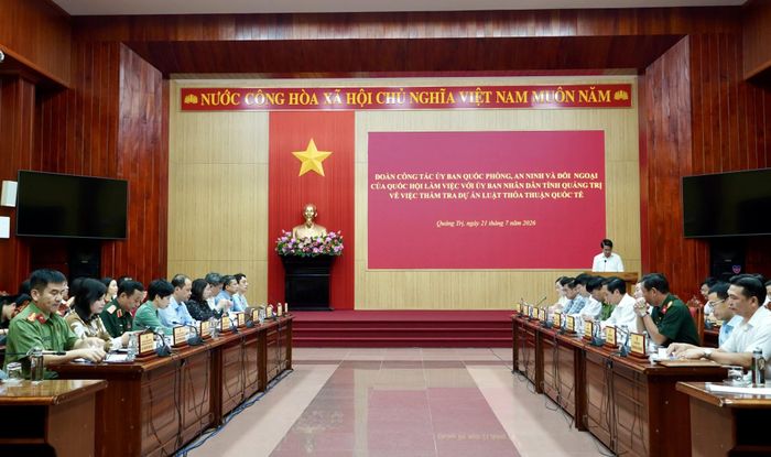 Quang cảnh buổi làm việc - Ảnh: H.N