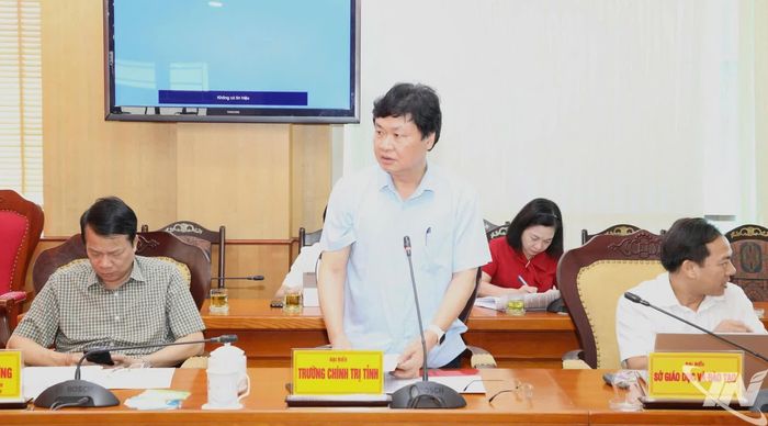 Các đại biểu phát biểu tại Hội nghị.