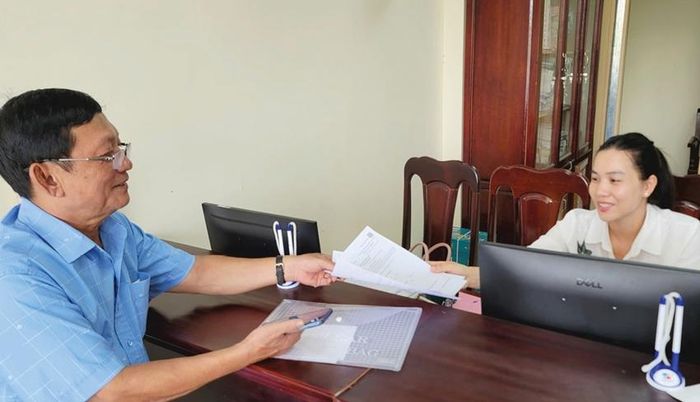 Hướng dẫn giải quyết hồ sơ thủ tục về đất đai tại Trung tâm Phục vụ hành chính công phường Thủy Xuân.