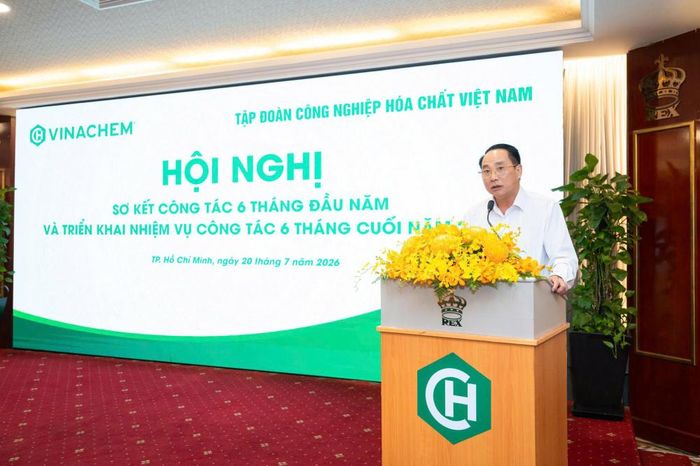 Ông Nguyễn Văn Dũng nhấn mạnh, năng lực quản trị, đổi mới và khả năng thích ứng trước biến động thị trường là nền tảng để Đạm Hà Bắc hoàn thành mục tiêu năm 2026 và phát triển bền vững