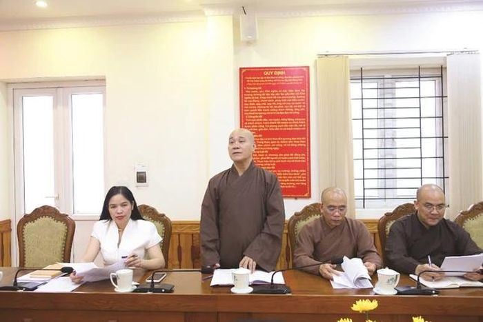 Đại diện Ban Trị sự GHPGVN tỉnh Hưng Yên trong một lần làm việc với lãnh đạo tỉnh nhà