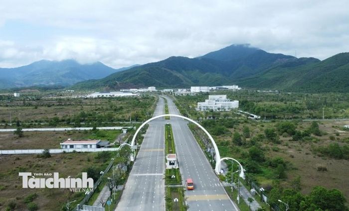 Đà Nẵng sẽ đầu tư, nâng cấp hạ tầng tại các không gian đổi mới sáng tạo, Khu công nghệ cao và các khu công nghệ thông tin tập trung. Trong ảnh: Khu công nghệ cao Đà Nẵng. Ảnh: Thanh Chung