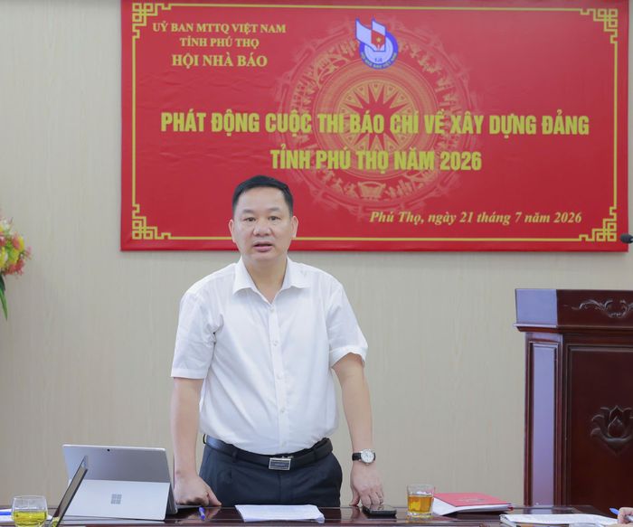 Chủ tịch Hội Nhà báo tỉnh Phú Thọ Nguyễn Mạnh Tuấn phát biểu tại buổi phát động