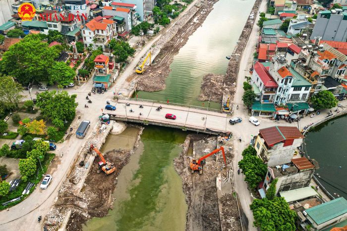 Theo Chủ đầu tư dự án, đến nay phần lớn hạng mục chính đã hoàn thành, các đơn vị đang thực hiện những công đoạn cuối như thanh thải vật cản và hoàn thiện hạ tầng