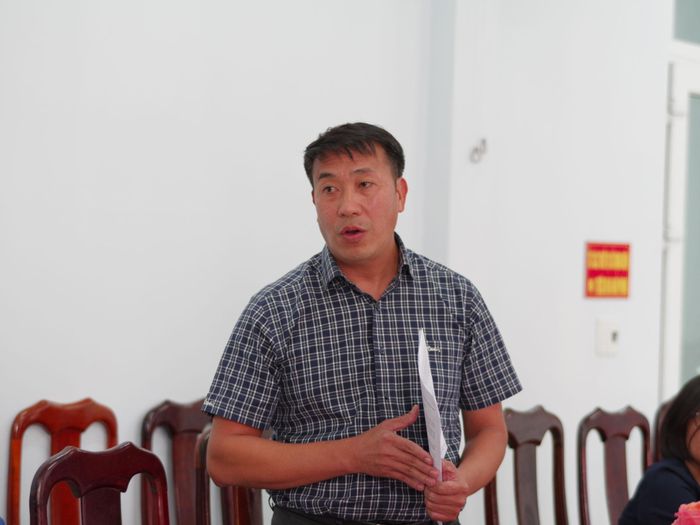Đại diện Chi cục Quản lý đất đai thuộc Sở Nông nghiệp và Môi trường tỉnh Đắk Lắk trao đổi, chia sẻ một số bất cập tại buổi khảo sát