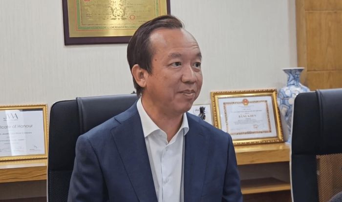 Đại diện PNJ chia sẻ tại buổi thông tin