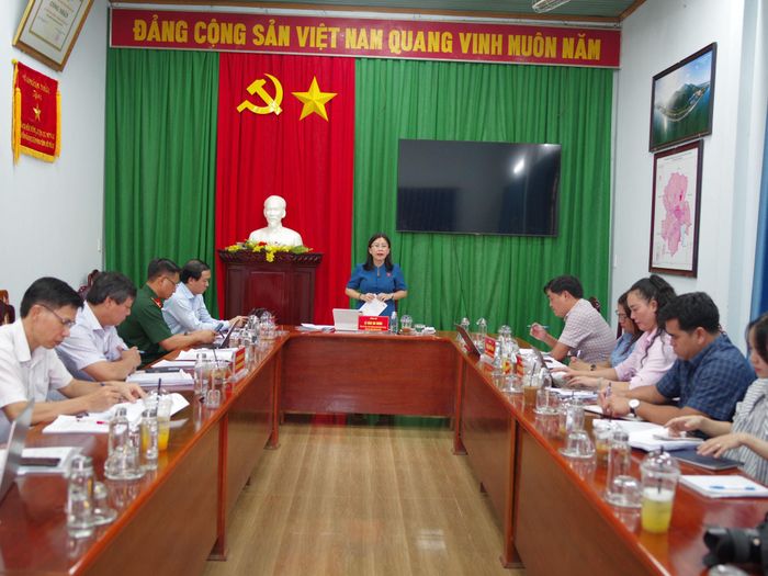 Đoàn ĐBQH tỉnh Đắk Lắk làm việc với UBND xã Cuôr Đăng