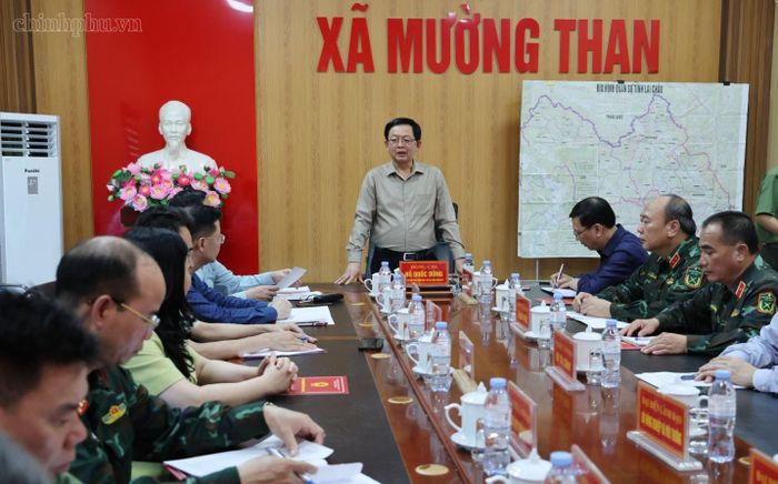 Phó Thủ tướng Hồ Quốc Dũng làm việc với lãnh đạo tỉnh Lai Châu về công tác khắc phục hậu quả mưa lũ. Ảnh: VGP.