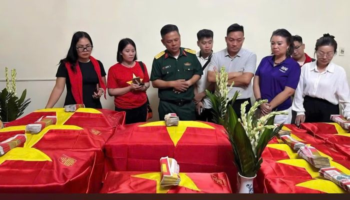 Thượng tá Trần Quang Huy, Đội trưởng Đội tìm kiếm, quy tập hài cốt liệt sĩ (Bộ Chỉ huy quân sự tỉnh Tuyên Quang) chia sẻ thông tin về những hài cốt mới được quy tập tại địa phương trong Chiến dịch 500 ngày đêm.