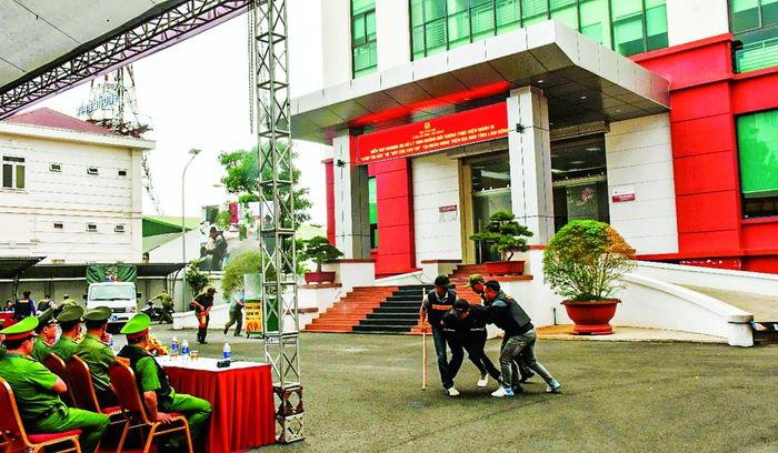 Diễn tập chống cướp ngân hàng được tổ chức ở Lâm Đồng