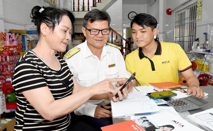 Chuyển mạnh từ tư duy quản lý hành chính đơn thuần sang phục vụ, hỗ trợ và đồng hành với người nộp thuế