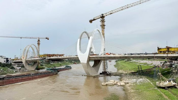 Công trình được kỳ vọng tách biệt giao thông đường bộ và đường sắt, nâng cao năng lực kết nối tại cửa ngõ phía Bắc Hà Nội.