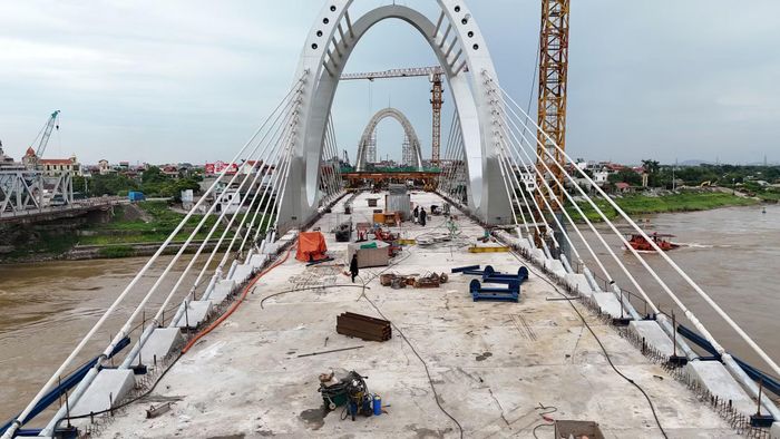 Tiến độ dự án từng bị ảnh hưởng do khó khăn trong công tác giải phóng mặt bằng.