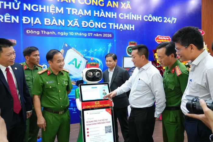 "Trung úy Robot" tích hợp trí tuệ nhân tạo AI.