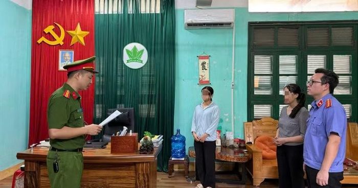 Cơ quan CSĐT Công an tỉnh Bắc Ninh thi hành lệnh bắt đối tượng trong vụ án.