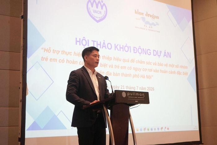 Ông Đỗ Duy Vị - Đồng Giám đốc Tổ chức Blue Dragon International tại Việt Nam chia sẻ tại Hội thảo.
