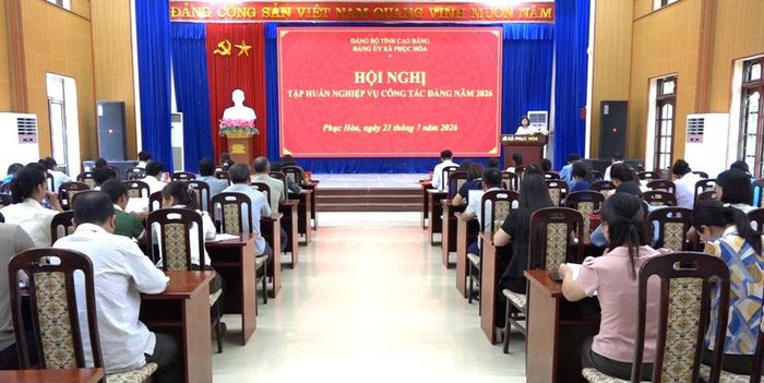Các học viên dự lớp tập huấn.