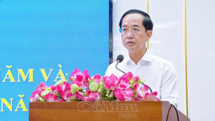 Phó Bí thư Tỉnh ủy, Chủ tịch Ủy ban MTTQ Việt Nam tỉnh Cà Mau Hồ Thanh Thủy đề nghị các cấp Hội phát huy vai trò của phụ nữ trong gìn giữ bản sắc văn hóa, xây dựng gia đình hạnh phúc, tiến bộ.