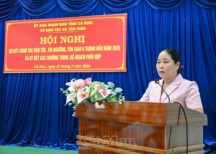 Giám đốc Sở Dân tộc và Tôn giáo Nguyễn Thu Tư tiếp thu ý kiến chỉ đạo.