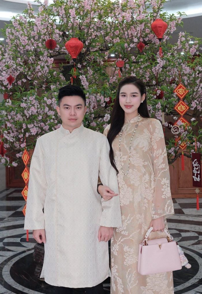 Hoa hậu Việt Nam 2020 lựa chọn cuộc sống kín tiếng và ưu tiên gia đình sau khi kết hôn. (Ảnh: FBNV)