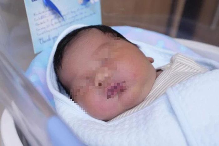 Em bé là con thứ ba của gia đình, chào đời với mốc cân nặng ấn tượng 5,3kg. Ảnh: BVCC
