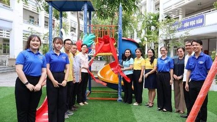 Khánh thành công trình Khu vui chơi thiếu nhi tại Trường Tiểu học Ấp Đình