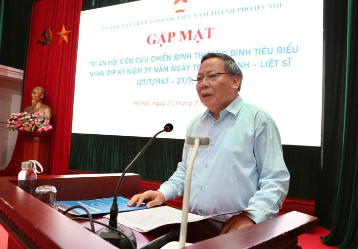 Phó Bí thư Thành ủy Hà Nội Nguyễn Văn Phong phát biểu tại chương trình. Ảnh: Thanh Hải