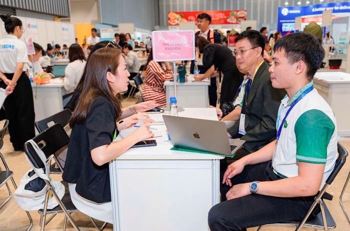 Tập đoàn bán lẻ trái cây hàng đầu Trung Quốc Pagoda làm việc với các doanh nghiệp cung ứng trái cây tại Việt Nam. Ảnh: Bộ Công Thương