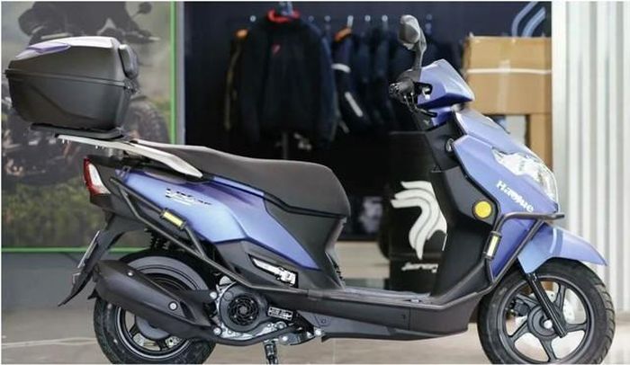 Thương hiệu xe máy nội địa hàng đầu Trung Quốc Haojue đã tung ra dòng xe VX125 Tiger Shark.