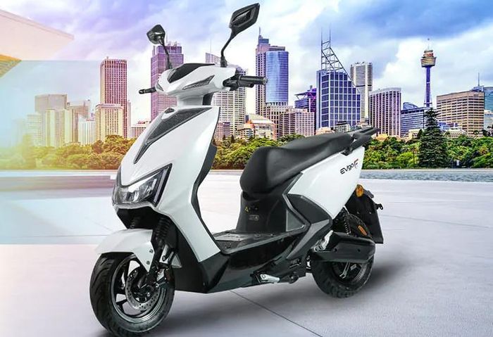 Xe máy điện EVGO C