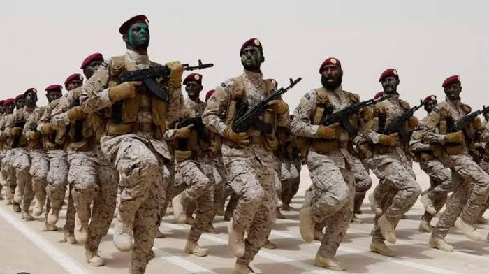 Về phía Arab Saudi, quân đội nước này tuyên bố sẽ bảo đảm tuyến hàng hải qua Bab el-Mandeb luôn được thông suốt.