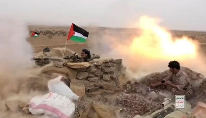 Nhà phân tích Zeidon Alkinani nhận định lực lượng này đang tận dụng thời điểm Mỹ và Arab Saudi phải tập trung đối phó Iran để gia tăng sức ép và thay đổi cục diện khu vực.