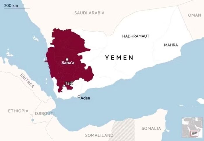 Trước đây, Houthi từng nhiều lần phóng tên lửa và máy bay không người lái nhằm vào các tàu thương mại đi qua khu vực này.